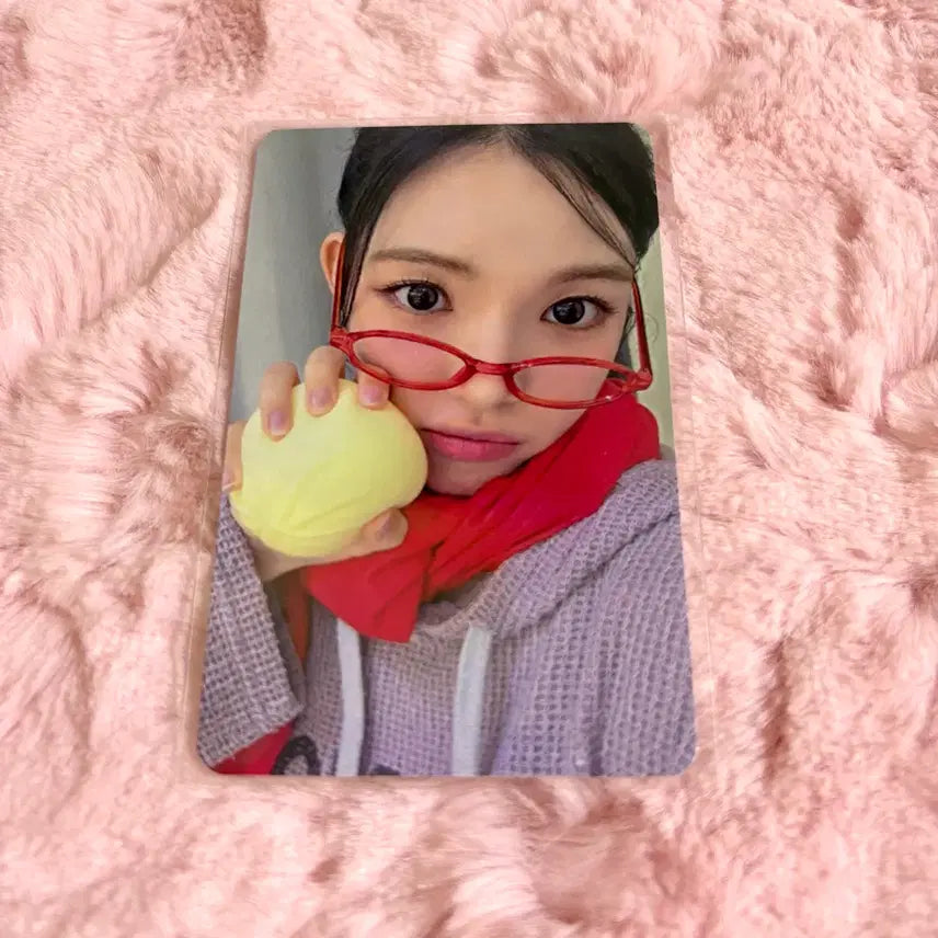 [BUNJANG] Ha:tu Ha:tsu YooHa Style Interasia Lucky Draw Photocard / 하투하 유하 스타일 인터아시아 럭드 포카 판매 하츠투하츠