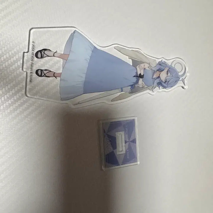 [BUNJANG] Blue Archive Ako Acrylic Stand / 블루아카이브 아코 아크릴 판매합니다