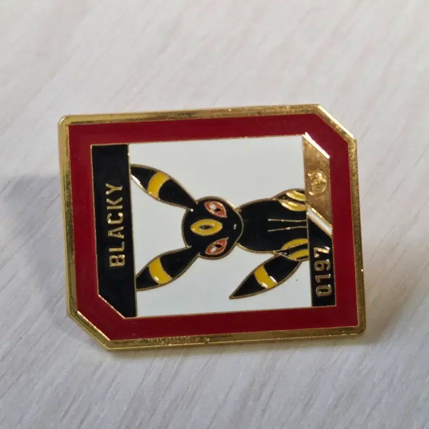 [BUNJANG] Pokémon Blacky Isak Toast Collaboration Limited Edition Badge / 포켓몬스터 이삭토스트 블래키 뱃지