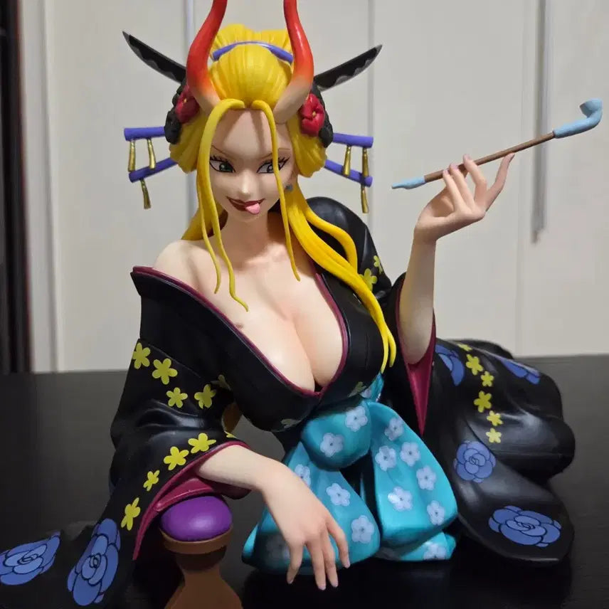 [BUNJANG] One Piece Nico Robin Figure / 원피스 블랙마리아F상 팝니다