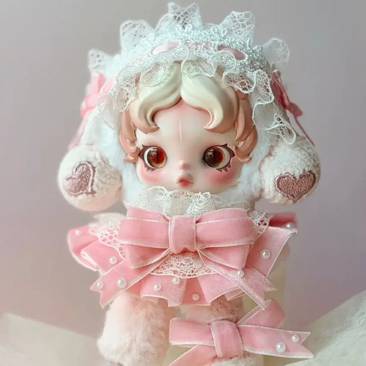 [BUNJANG] Skullpanda Limited Edition Ghostie Handcrafted Dress Custom Figure / [2차 제작] 스컬판다 한정판 고스티 수제 드레스 커스텀 새제품