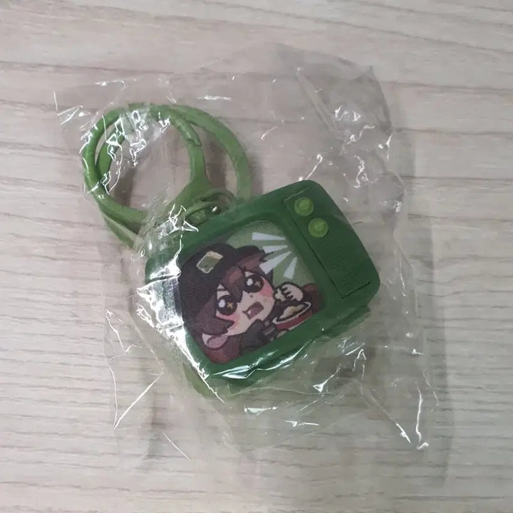 [BUNJANG] Pixelie Retro Dinosaur TV Keychain (Sealed) / 픽셀리 공룡 미수반 레트로 티브이 키링 미개봉