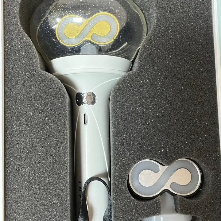 [BUNJANG] Infinite Official Lightstick Yeobong Ver. 3 / 인피니트 응원봉 여봉3 판매합니다