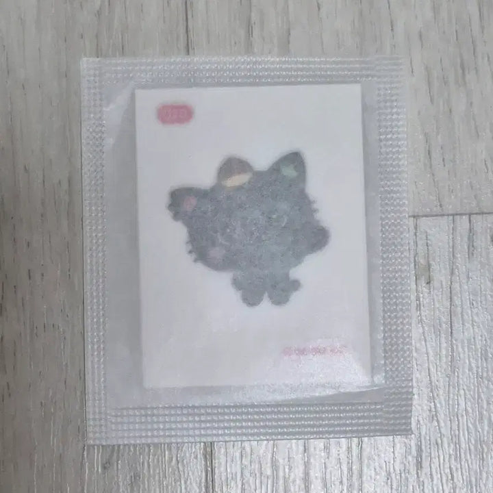 [BUNJANG] NCT WISH Riku Pongshinwang Jelly 20 Curly Character Seal / 엔시티위시 20번 쿠리 퐁신왕젤리 띠부씰 캐릭터씰 리쿠