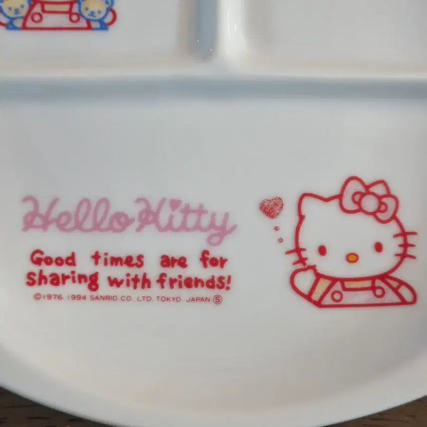 [BUNJANG] 1994 Vintage Hello Kitty 3-Tier Serving Plate / 94년 고전 키티 3절 나눔접시