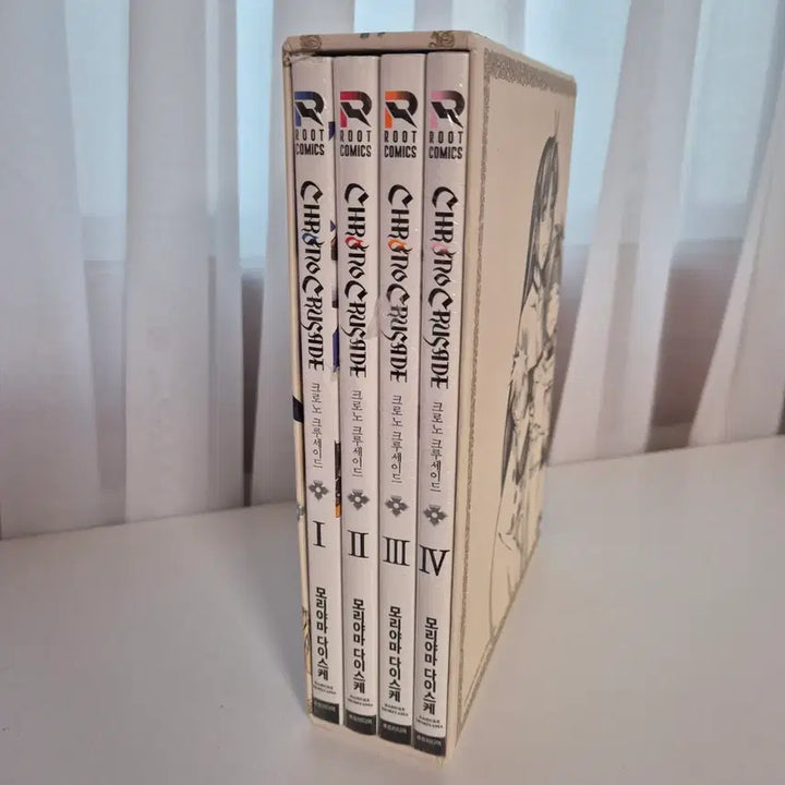 [BUNJANG] Chrono Crusade Complete Box Set Volumes 1-4 / 크로노 크루세이드 1~4권 박스 세트