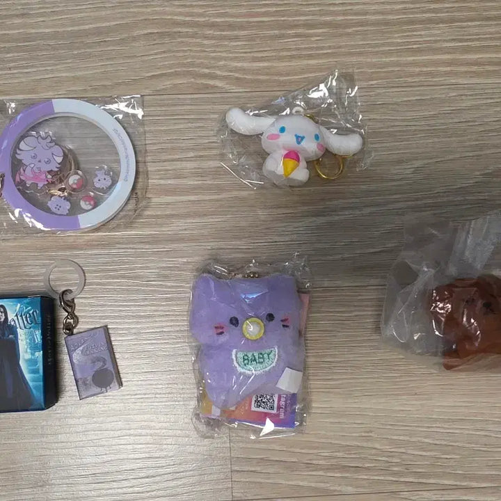 [BUNJANG] Gacha Figures: Sanrio, Disney, Harry Potter, Pokemon, One Piece, Cinnamoroll, Zootopia / 가챠 판매 /산리오/디즈니/해리포터/포켓몬/원피스/시나모롤/주토피아