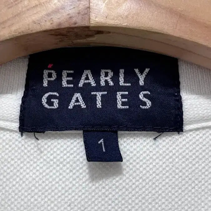 [SOLD OUT] Pearly Gates 파리게이츠 화이트 카라 티셔츠 (여성 S~M)