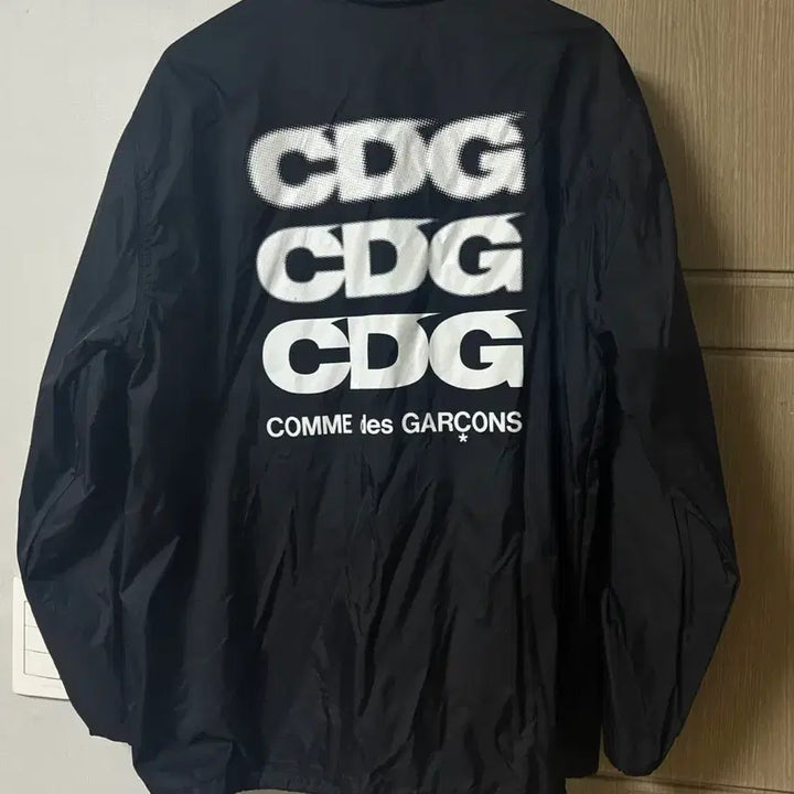 [SOLD OUT] 꼼데가르송 코치자켓 블랙 L