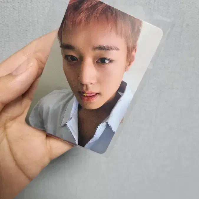 [BUNJANG] Park Jihoon re:flect A Ver. Album + Photocard + Sticker / 박지훈 re:flect 비닐 제거 앨범(A.ver) + 포카1 + 스티커