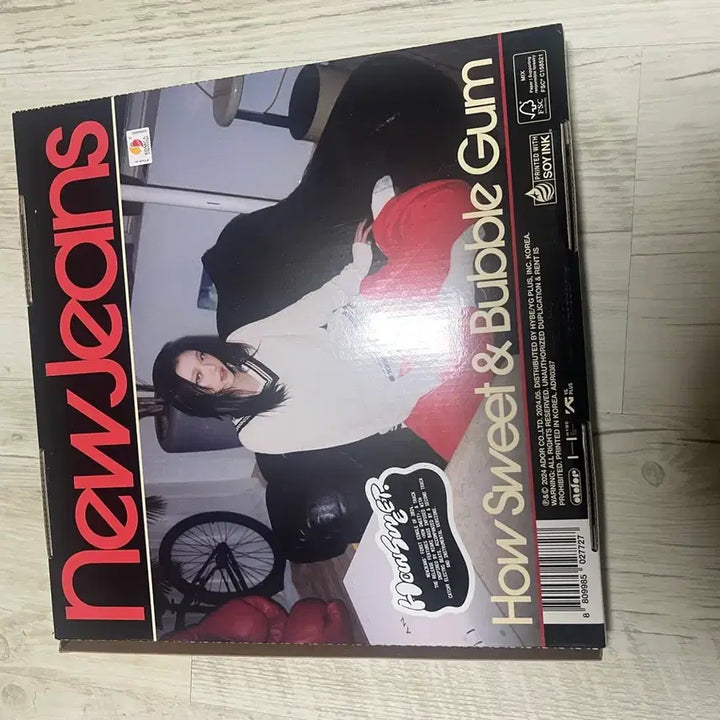 [BUNJANG] NewJeans Bunnies Camp Haerin Album + Standee POB / 뉴진스 하우스윗 해린 앨범+등신대 특전