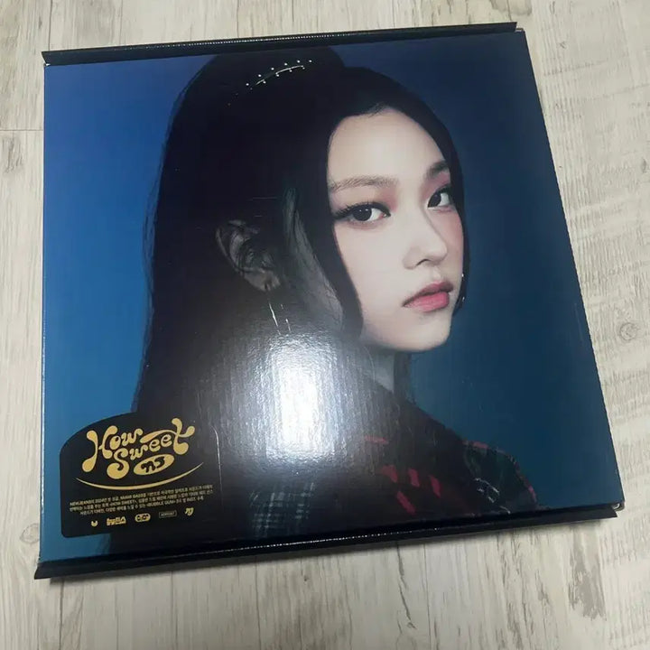[BUNJANG] NewJeans Bunnies Camp Haerin Album + Standee POB / 뉴진스 하우스윗 해린 앨범+등신대 특전