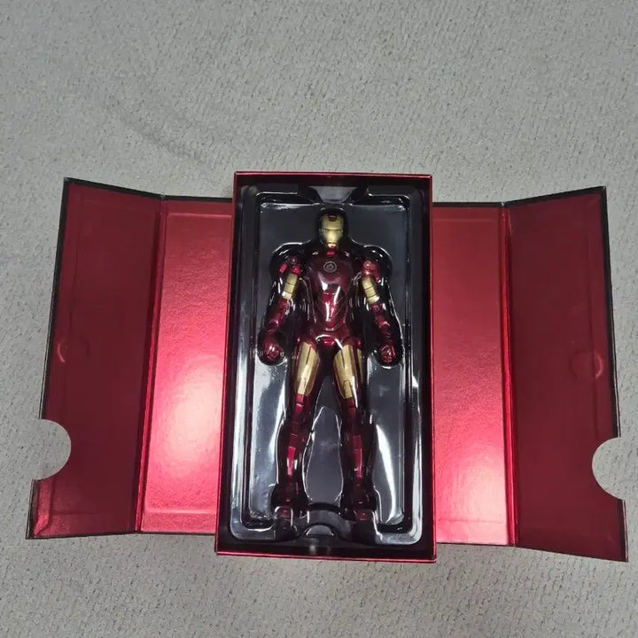 [BUNJANG] Marvel Iron Man Mark 4 Figure Box Set / 마블 아이언맨 피규어 박스 세트