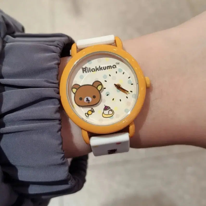 [BUNJANG] Rilakkuma "Snack Time Pudding" Wristwatch (Random) / (당일발송) 침 흘리는 리락쿠마 간식시간 푸딩 손목시계 랜덤시계 가챠