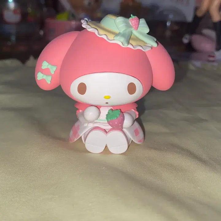 [BUNJANG] Miniso My Melody Strawberry Lolita Figure / 미니소 마이멜로디 피규어 딸기 로리타