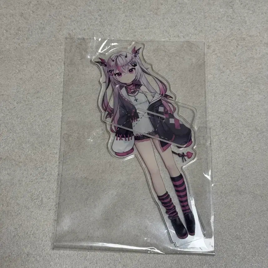 [BUNJANG] Irora Myong Chika Acrylic Stand / 이로나묭 치카 아크릴