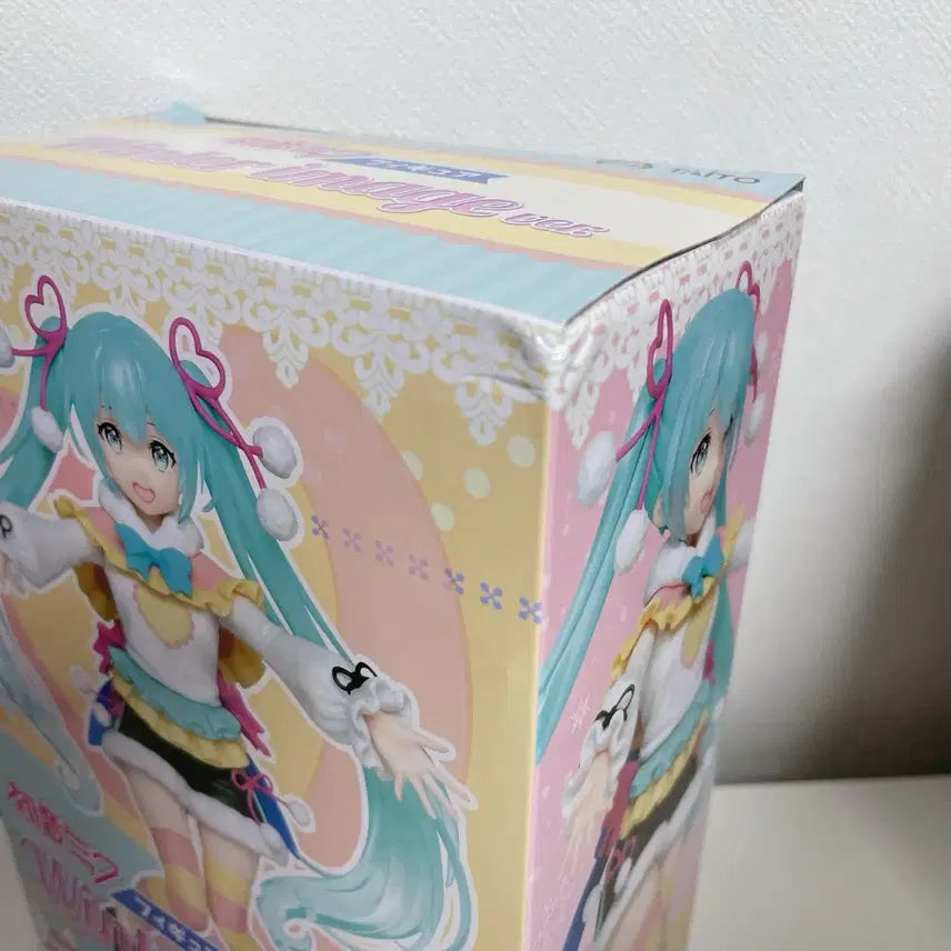 [BUNJANG] Hatsune Miku Winter Image Figure (Sealed) / 하츠네 미쿠 Winter image 윈터 피규어 미개봉