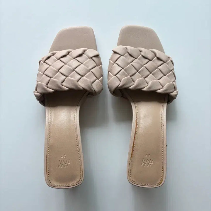[SOLD OUT] H&amp;M 위빙 뮬 샌들 베이지 37 (235~240 추천) 새상품