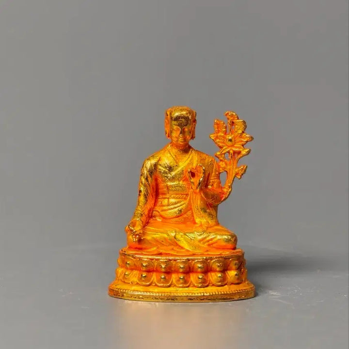 [BUNJANG] Gilt-Bronze Gilt-Decorated Lotus Flower Buddhist Bodhisattva Sculpture Antique Buddhist Art Collectible / 금도금 금동 연화지물 보살좌상 불상 골동품 불교미술 수집품