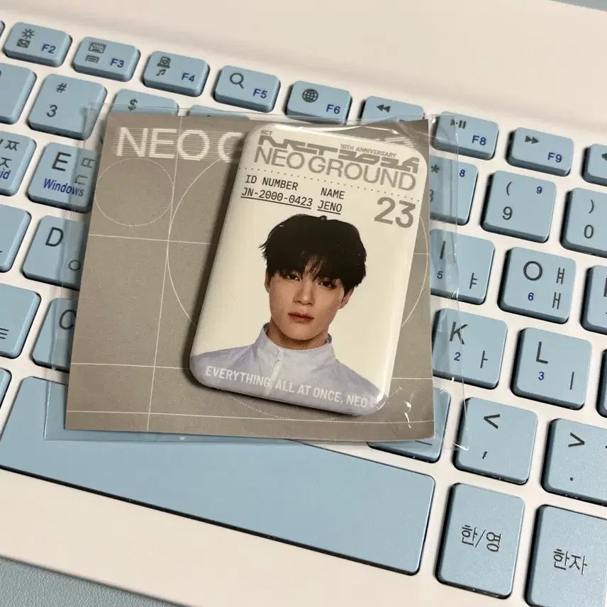 [BUNJANG] NCT Jeno 10th Anniversary Popup Metal Badge / nct 제노 10주년 팝업 메탈뱃지 양도
