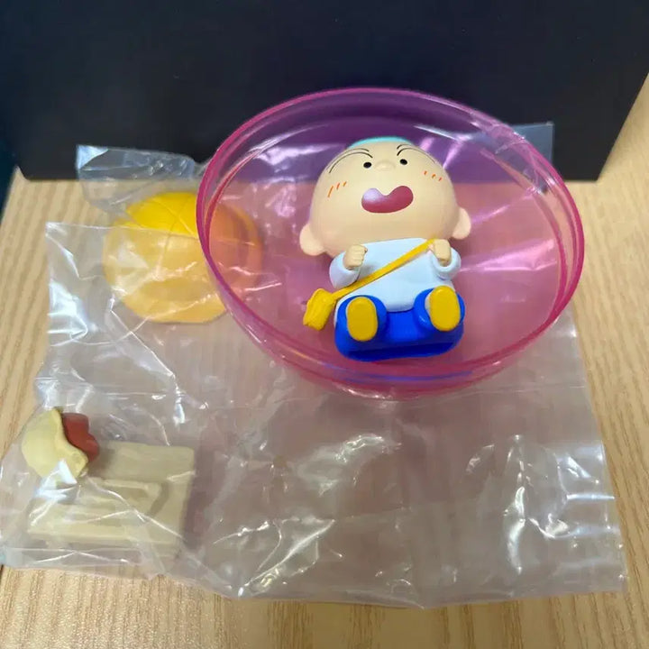[BUNJANG] Red Bean Bun Eating Hooni Figure / 팥빵 먹는 훈이 피규어