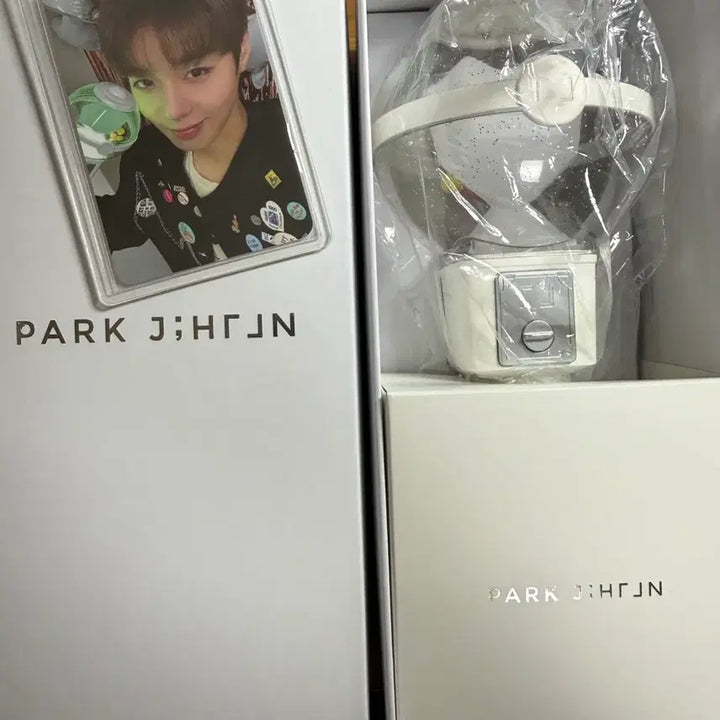 [SOLD OUT] 박지훈 공식 응원봉 뽑봉 양도(현물)
