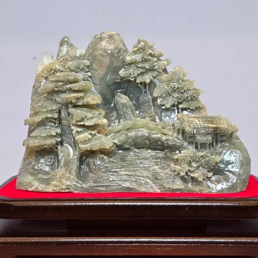 [BUNJANG] Finely Carved Jade Stone Sculpture / 26052147 섬세하게 조각된 옥 가공 광물 수석 팝니다