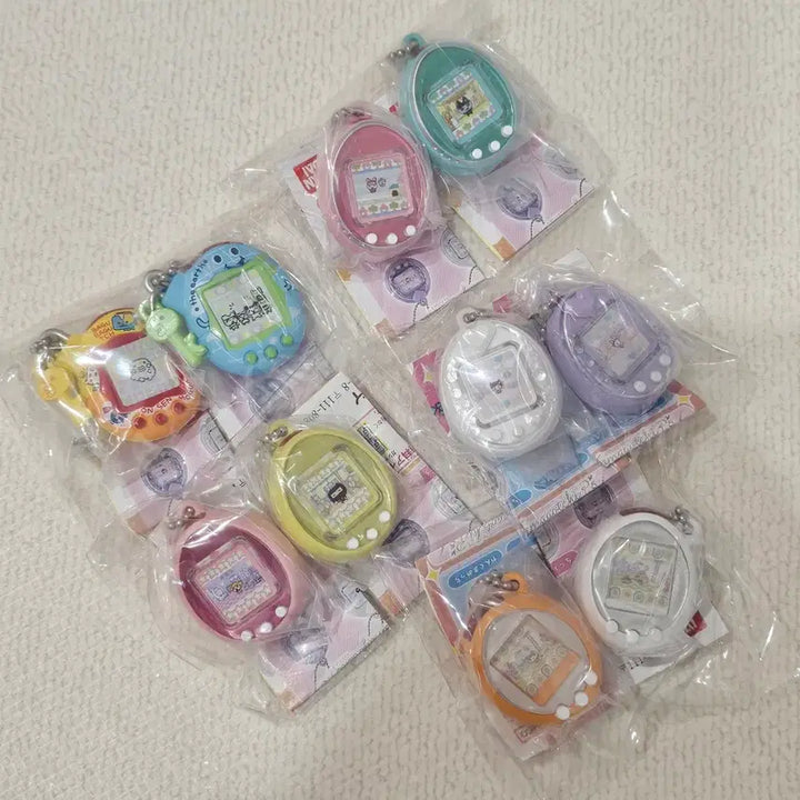 [BUNJANG] Tamagotchi Miniature Charm Collection Vol. 4 Full Set (10 types) / 다마고치 미니어쳐 참 컬렉션 4탄 10종 풀셋 / 가챠 키링