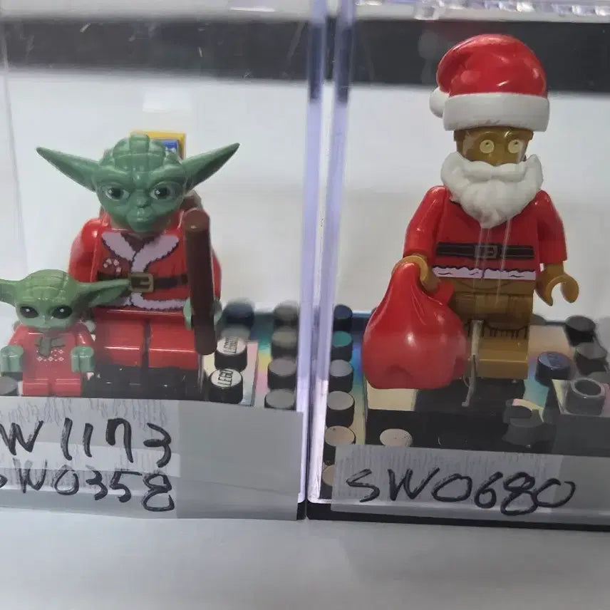 [BUNJANG] LEGO Star Wars Christmas Edition Yoda, C3PO, Grogu Mini Figures (3-Piece Set) / 레고 스타워즈 크리스마스 산타 요다 c3po 그로구 3종