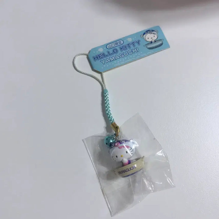 [BUNJANG] Sanrio Hello Kitty Yamaguchi Regional Limited Pufferfish Classic Keyring / 산리오 헬로키티 야마구치 지역한정 복어 고전 키링
