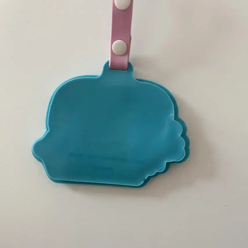 [BUNJANG] Cinnamoroll Classic Maid Carrier Name Tag Keychain / 시나모롤 고전 메이드 캐리어 네임택 키링
