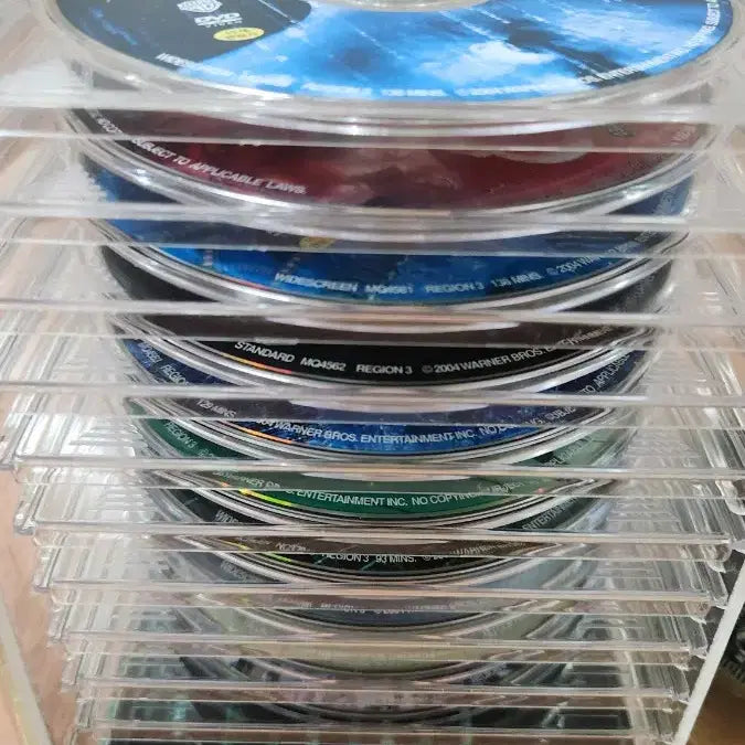 [BUNJANG] The Matrix Ultimate Collection Gift Limited Edition 10-Disc DVD Set with Neo Statue / 얼티밋 매트릭스 컬렉션 키프트 한정판 DVD 10디스크 네오석상