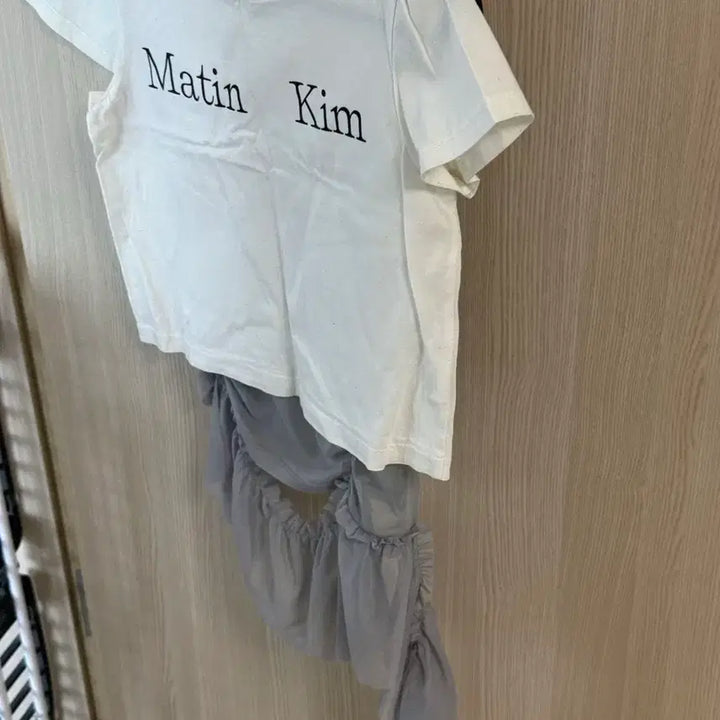 [BUNJANG] Matin Kim Logo Crop T-Shirt / 마탱킴 Matin Kim 로고  크롭 반팔