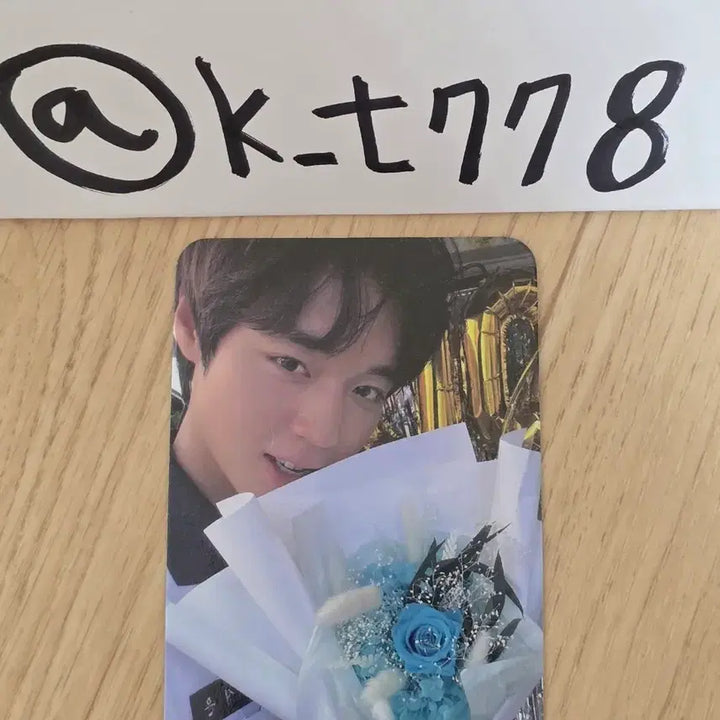 [BUNJANG] Park Ji Hoon 2025 Fan Meeting Entry Photocard Yeon Si Eun / 박지훈 포카 양도 (2025 팬미팅 입장 포카 연시은 포카)