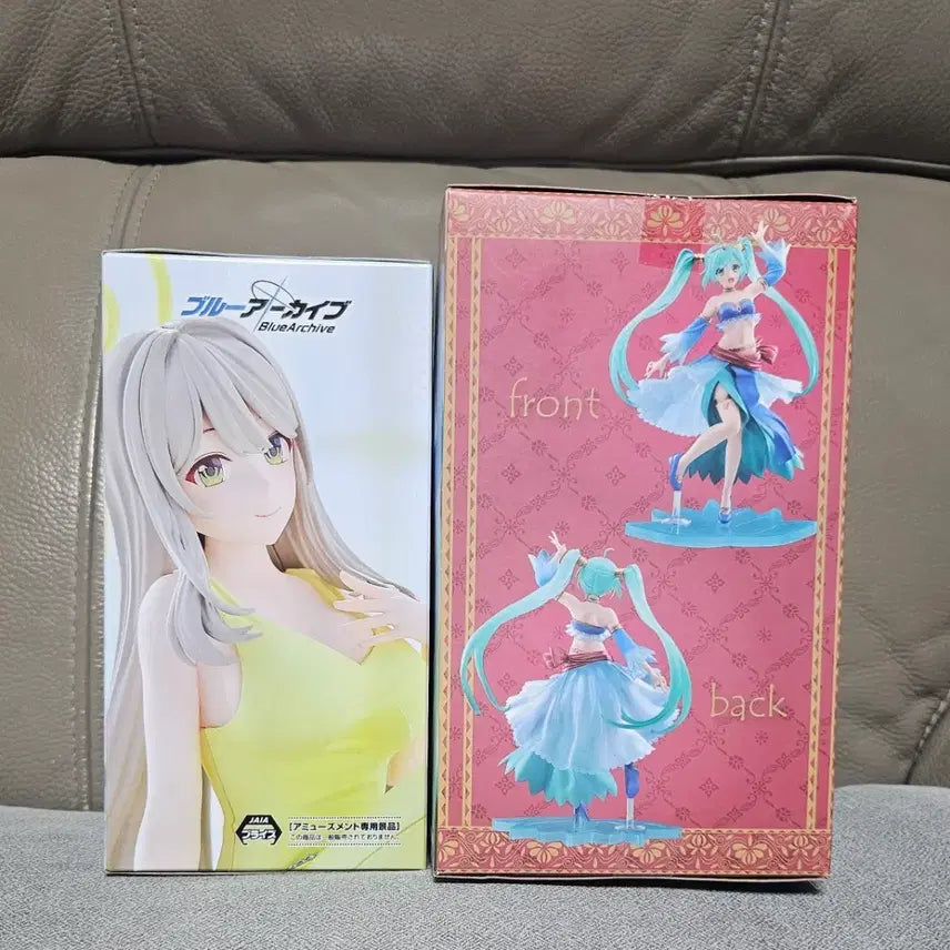[BUNJANG] Blue Archive x Hatsune Miku Arabian Version Figure / 블루아카이브+하츠네 미쿠 아라비안 버젼 피규어