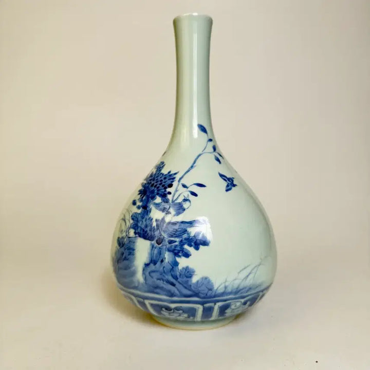[BUNJANG] Blue-and-White Bird and Flower Decorated Long-Necked Vase / 청화 화조문 장경병
