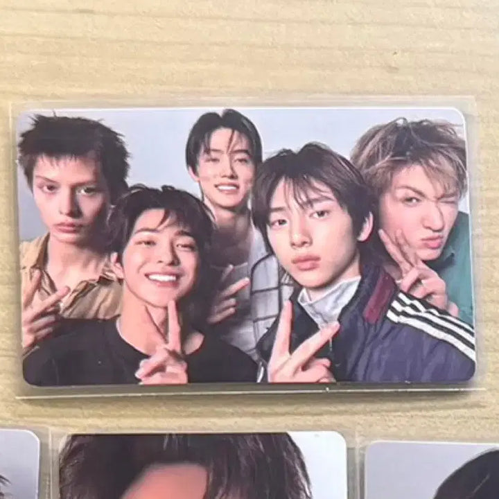 [SOLD OUT] [BUNJANG] Various Artists K-Pop Group Photocard Set - Includes Seonghyeon, Geonho, Juhun, Martin, James / 코르티스 스춤 단체 포카 양도 성현건호주훈마틴제임스럭드분철앨범위버스라이즈