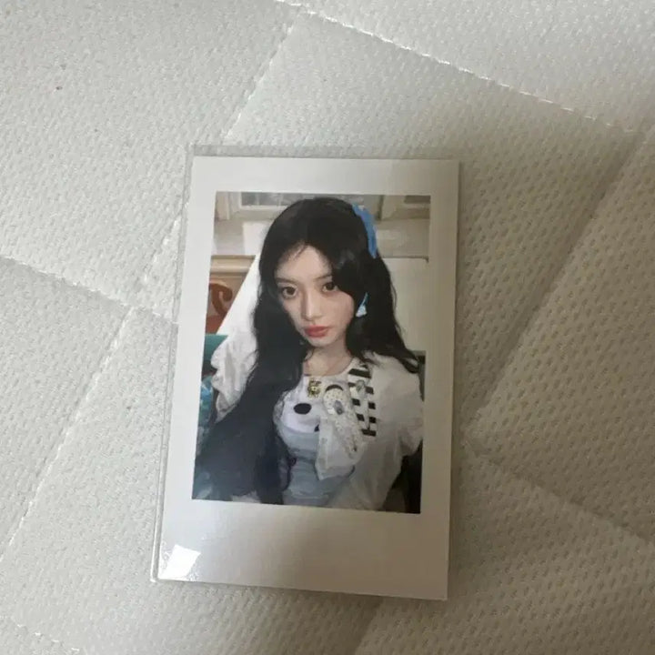 [BUNJANG] ILLIT Minju Polaroid Photocard Blue Dream Media POB / 아일릿 민주 폴라로이드 포카 블루드림미디어 특전