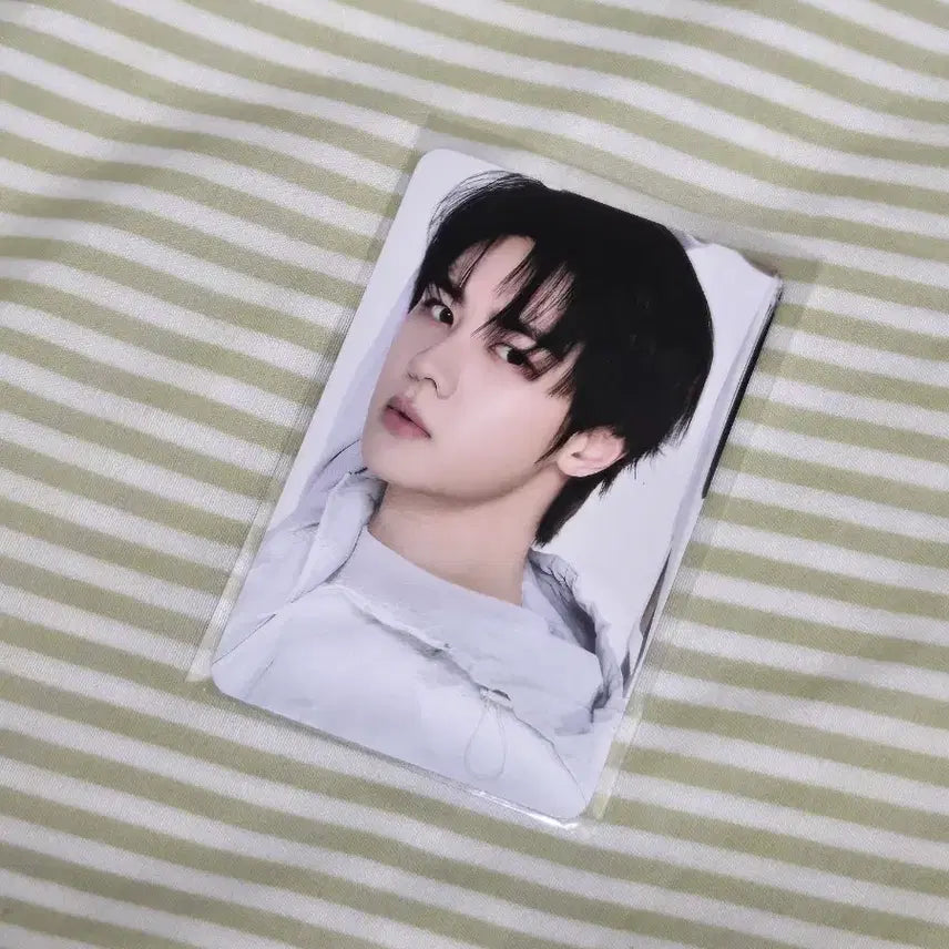 [BUNJANG] NCT Neo City 10th Anniversary WayV Kun Photocard / NCT 10주년 네오그라운드 입장포카 WayV 쿤 포카