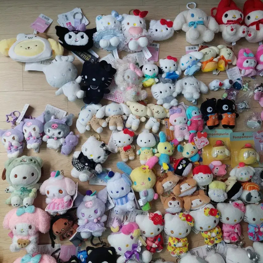 [BUNJANG] Sanrio Characters Plush Keychain Collection / 산리오 캐릭터즈 인형 키링 모음
