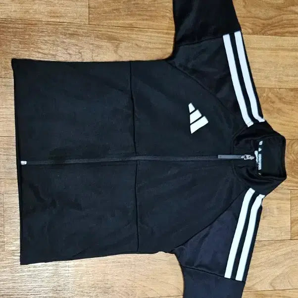 [BUNJANG] Adidas Kids Training Set Size 120 / 아디다스  키즈 트레이닝 셋업 120
