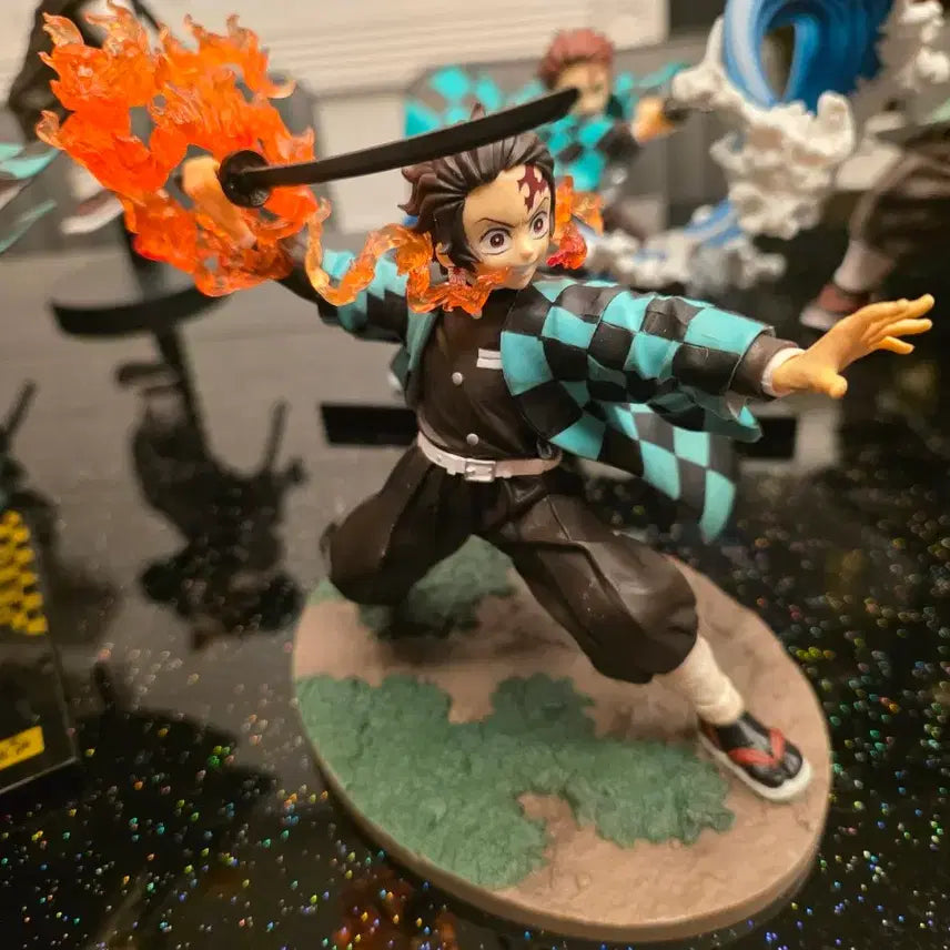 [BUNJANG] Demon Slayer Kyojuro Rengoku Tanjiro Kamado Figure / 귀멸의칼날 후류 탄지로 피규어