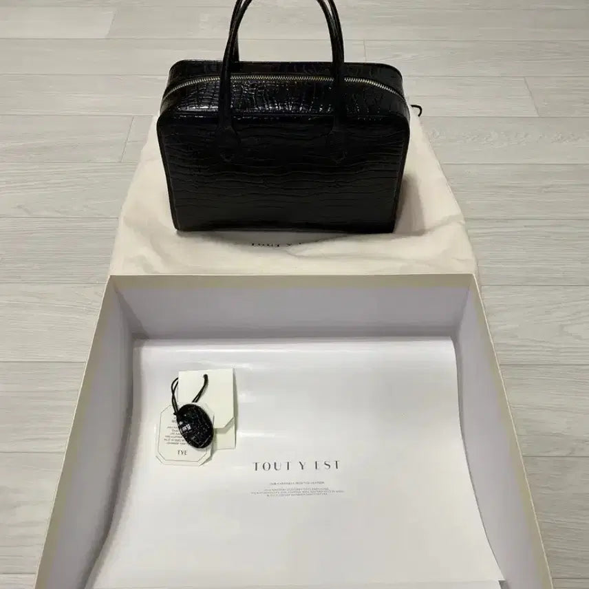 [BUNJANG] Tuttie Roce Bag Small Croc Black / 투티에 로케백 스몰 크로커 블랙 풀박스