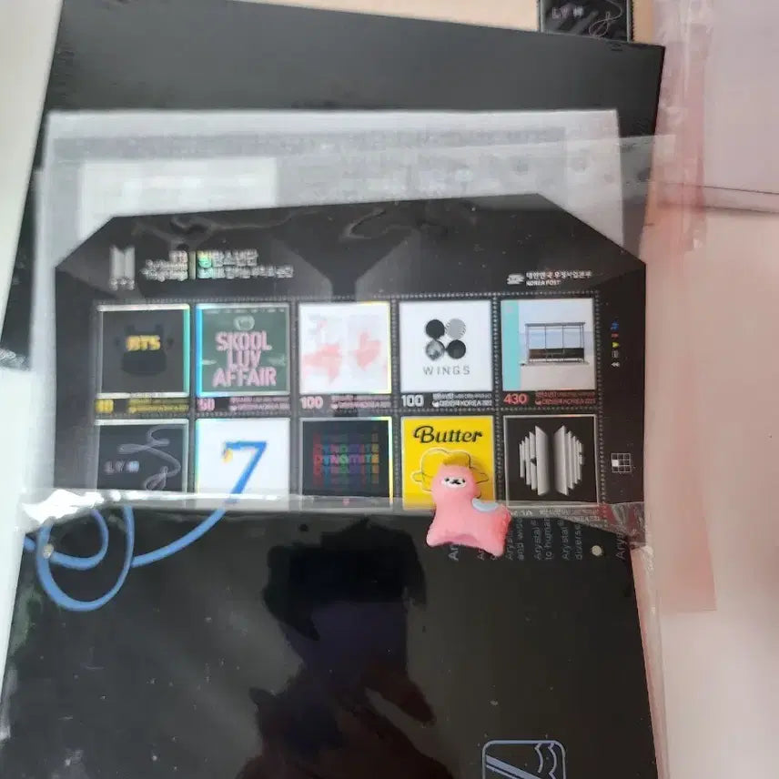 [BUNJANG] BTS 10th Anniversary Commemorative Stamp and Postcard Full Set with Display Stand (Opened, Unused) / BTS 10주년 기념 풀세트+우표전시대 (개봉미사용)