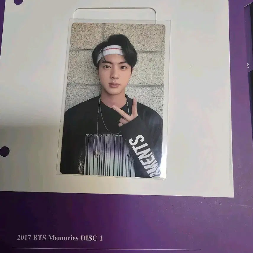 [BUNJANG] BTS 2017 Memories Blu-ray Jin Photocard / 방탄소년단 2017 메모리즈 블루레이 석진 포토카드