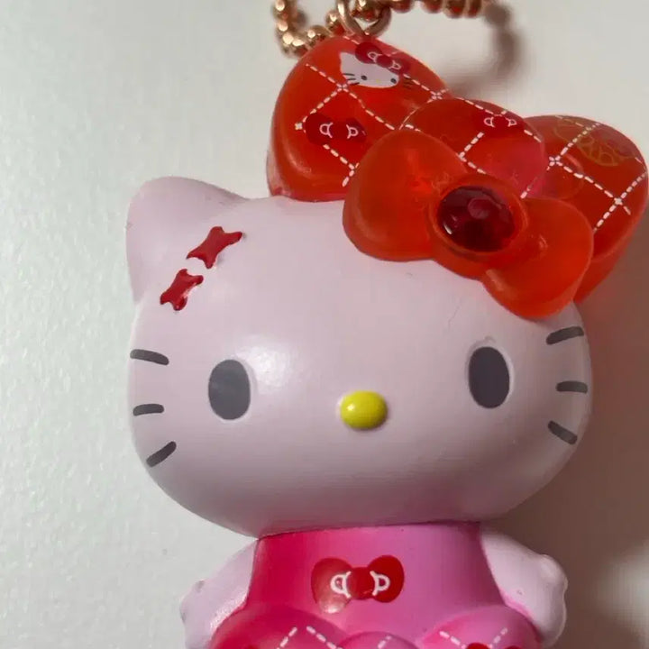 [BUNJANG] Hello Kitty 50th Anniversary Birthday Figure Keychain / 헬로키티 50주년 생일 피규어 키링