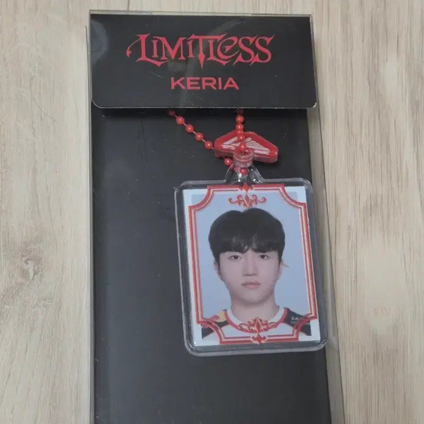[BUNJANG] T1 Keria ID Photo Acrylic Keychain / T1 티원 케리아 keria 증명사진 증사 키링 ID keychain
