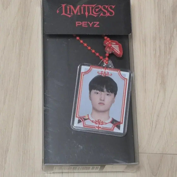 [BUNJANG] T1 Feyz ID Photo Keychain / T1 티원 페이즈 peyz 증명사진 증사 키링 ID keychain