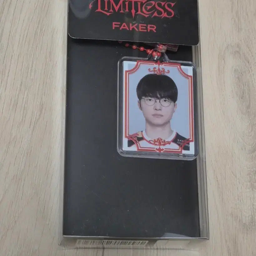 [BUNJANG] T1 Faker ID Photo Acrylic Keychain / T1 티원 페이커 faker 증명사진 증사 키링 ID keychain