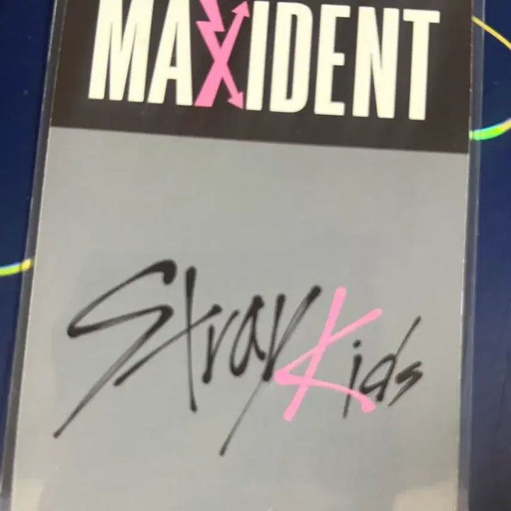 [SOLD OUT] 쇼피 현진 포카 스키즈